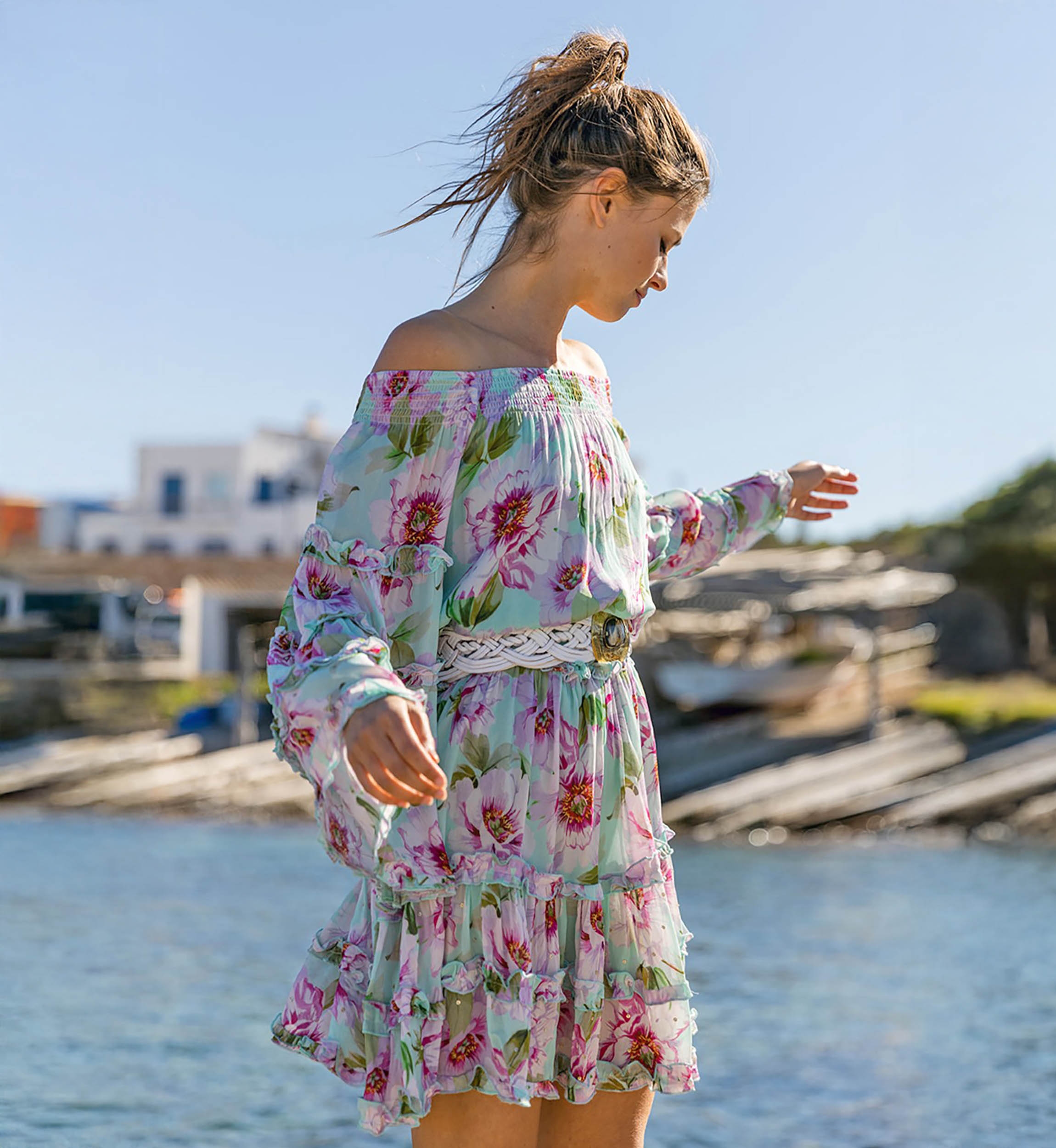 Robe Courte Fleur - manche longue - épaule dénudées - fleurie - Miss June Paris - 2