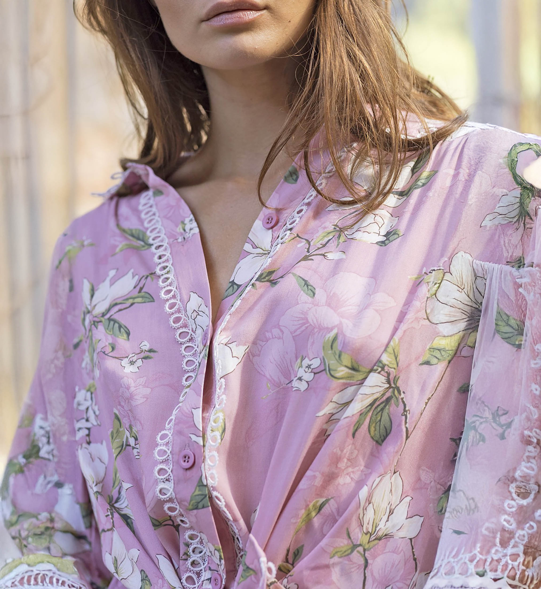 Chemise Tulla - rose - broderie blanche - imprimé floral - style boho - manches longues - Miss June Paris - 3