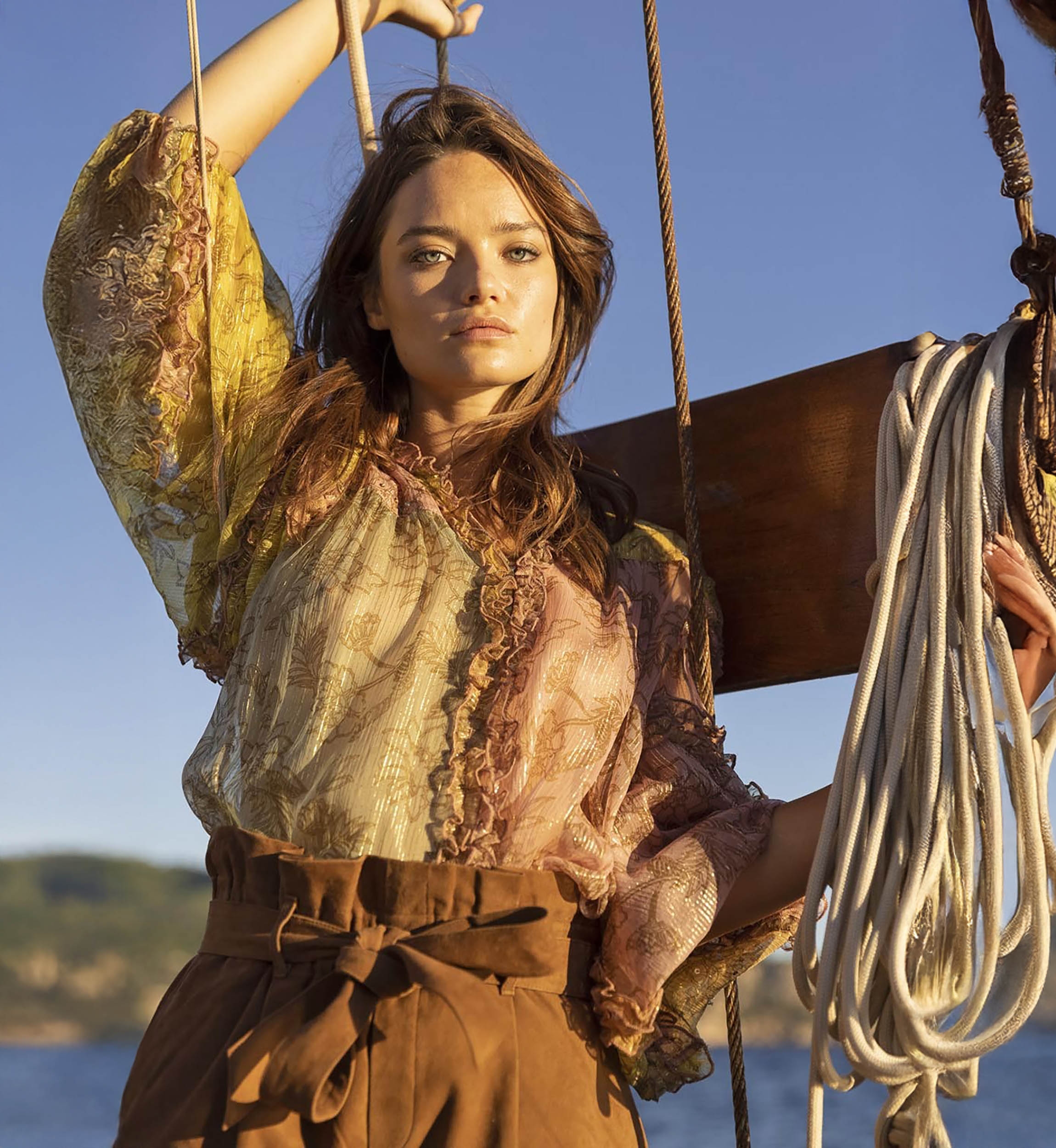 Blouse Lips - multicouleure - lurex dorés - petits volants - manches longues bouffantes - style boho - Miss June Paris - 3