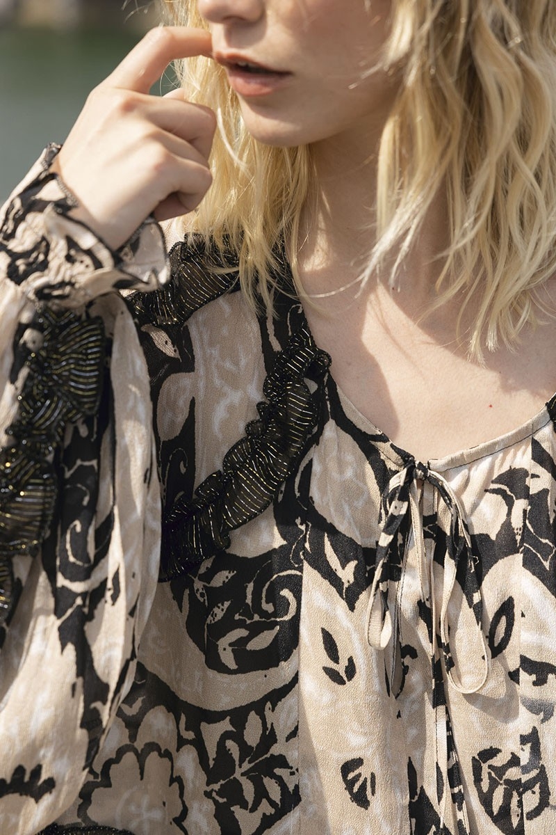 Miss June Paris — Blusa Alma