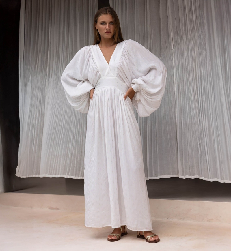 Long Dress Angie – white – long sleeves – V-neck – bohemian – adjustable belt – Miss June Paris – 2