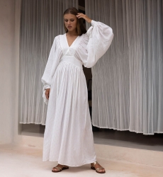 Robe Longue Angie - blanche - manches longues - col V - bohème - ceinture ajourtable - Miss June Paris - 1