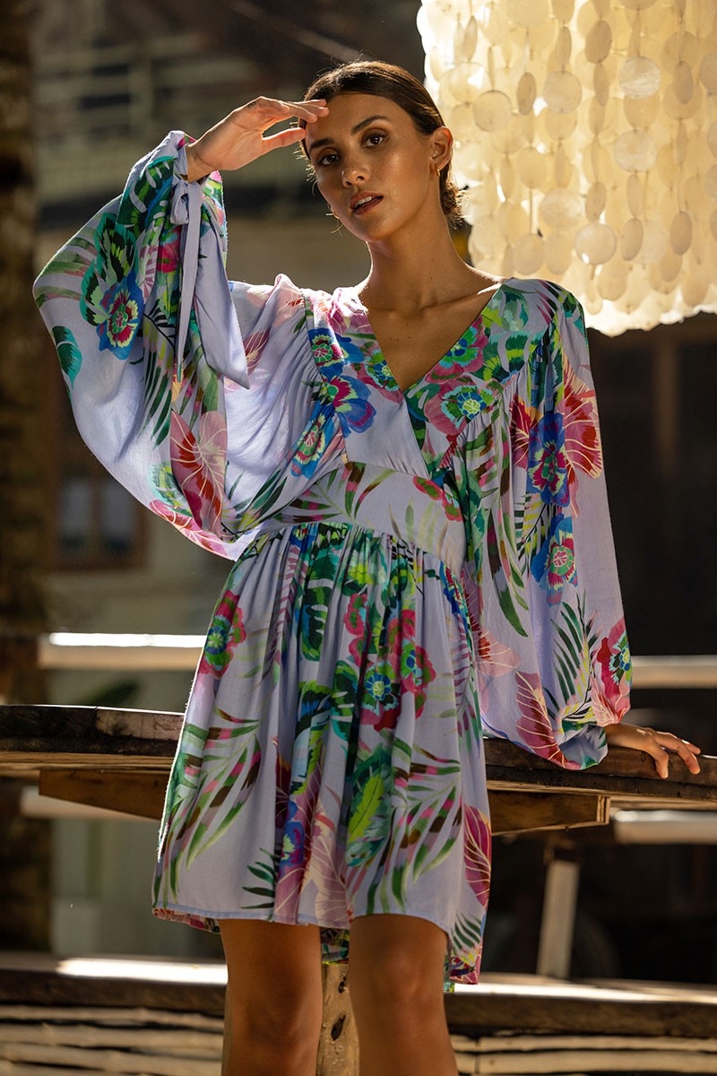 Short Dress Falone – pastel purple – floral print – long sleeves – V-neck – Miss June Paris – 2