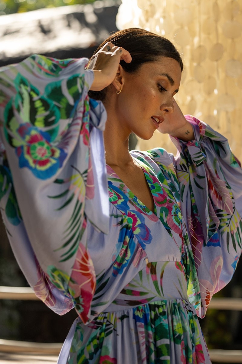 Robe Courte Falone - violet pastel - imprimé fleuri - manches longues - col V - Miss June Paris - 3