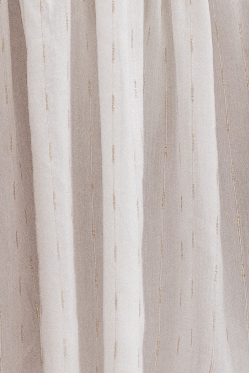 Vestido Corto Janice – blanco – mangas largas – escote en V – cinturón ajustable – Miss June Paris – 6