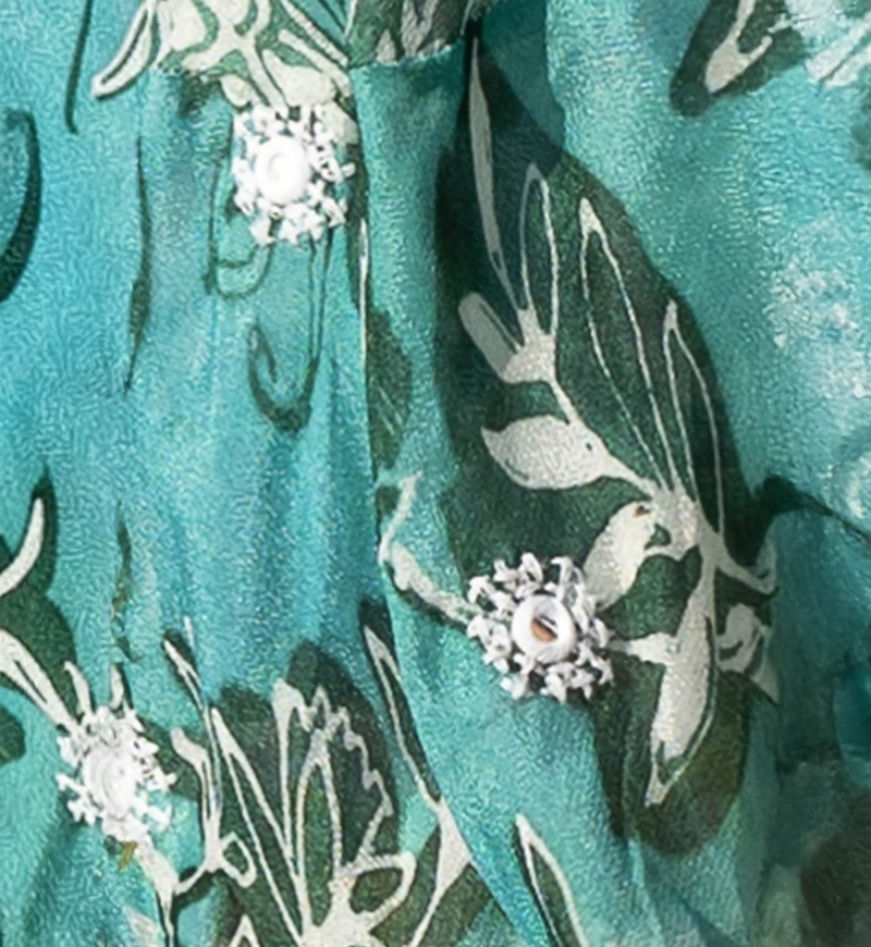 Falda Asimétrica Izzy – verde – estampado floral blanco – estilo bohemio – Miss June Paris – 7