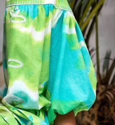 Robe Courte Victoria - verte/aqua -manche courte - motif tie & dye - ceinture assortie - bohème  - Miss June Paris - 8