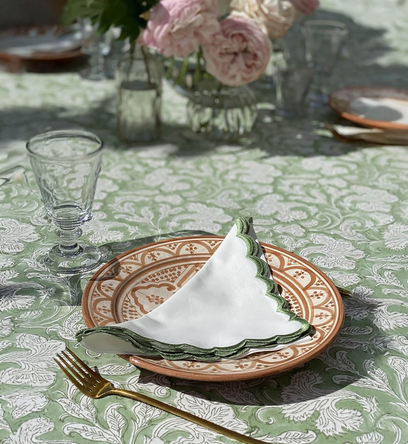 Serviette de table Absinthe Green (Lot de 2) - blanches - 100% coton - broderie verte - Jardin Botanique - Miss June Paris - 2