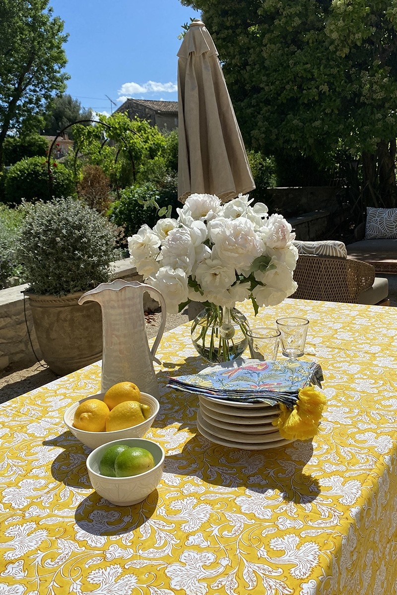 Serviette de table Blue Birds (Lot de 2) - blue/jaune/rouge - design bohème floral - Jardin Botanique - Miss June Paris - 3