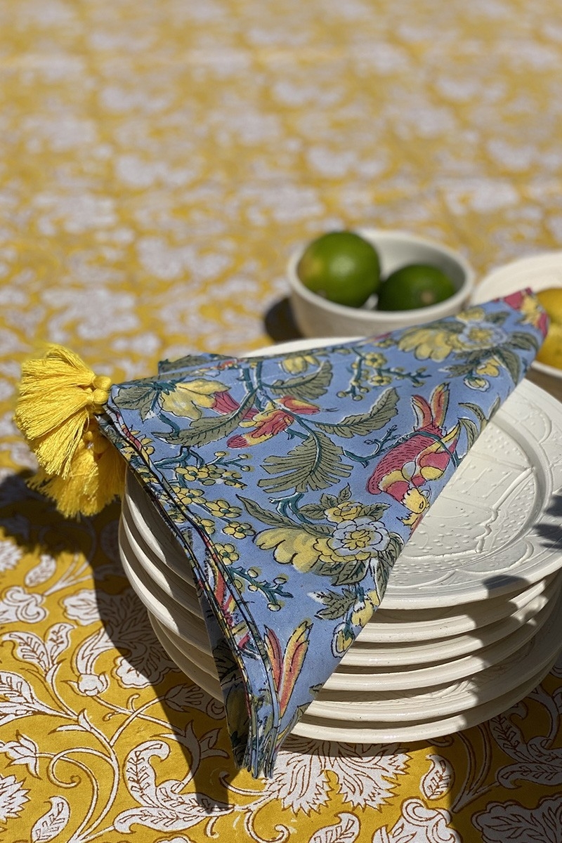 Serviette de table Blue Birds (Lot de 2) - blue/jaune/rouge - design bohème floral - Jardin Botanique - Miss June Paris - 2